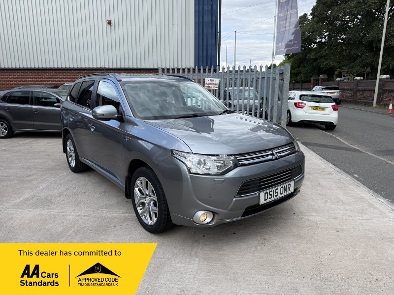 2015 Mitsubishi Outlander SUV 2.0h 12kWh GX4h SUV 5dr Petrol Plug-in Hybrid CVT 4WD Euro 5 s/s 200 ps